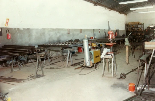 Imagem da produção 1990- Esquadros®